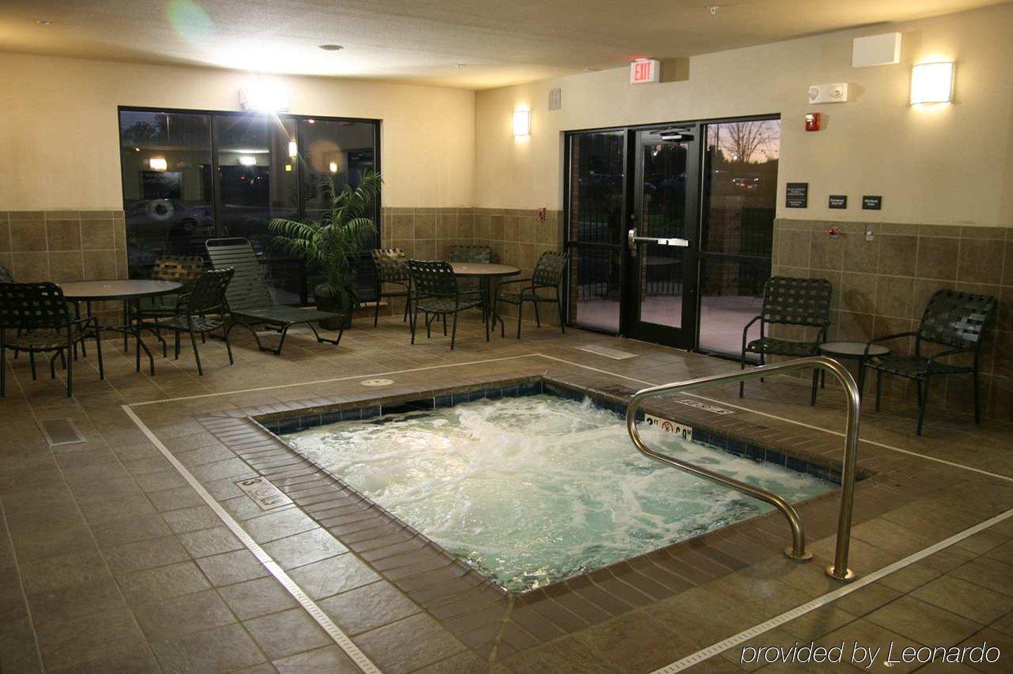 Hampton Inn & Suites New Castle, Pa Удобства фото
